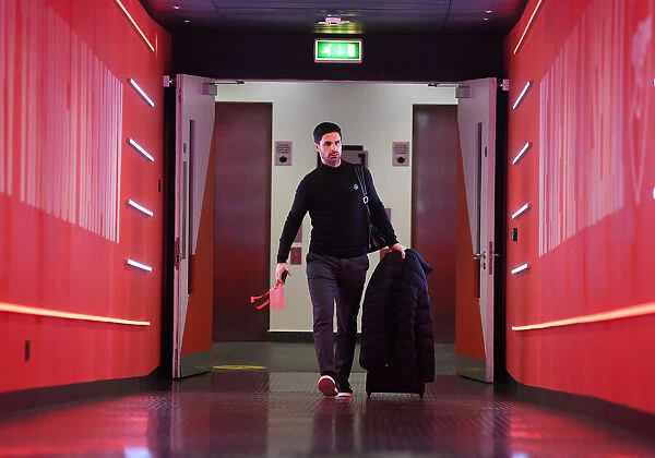 Mikel Arteta Arrives at Emirates Stadium Ahead of Arsenal vs Liverpool Premier League Clash (2021-22)