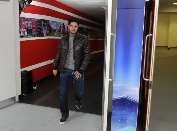 Framed Print : Mikel Arteta (Arsenal). Arsenal 3: 0 AC Milan. UEFA Champions League. 1st Knock Out Round, 2nd Leg Framed Print : Mikel Arteta (Arsenal). Arsenal 3: 0 AC Milan. UEFA Champions League. 1st Knock Out Round, 2nd Leg