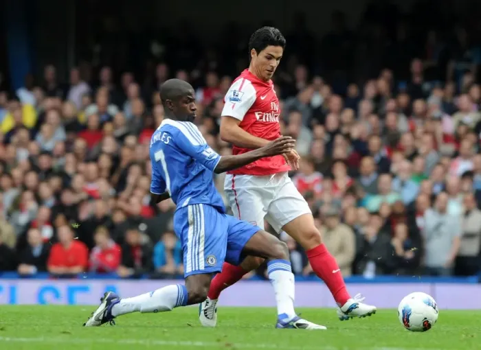 Framed Print : Mikel Arteta (Arsenal) Ramires (Chelsea). Chelsea 3: 5 Arsenal. Barclays Premier League Framed Print : Mikel Arteta (Arsenal) Ramires (Chelsea). Chelsea 3: 5 Arsenal. Barclays Premier League