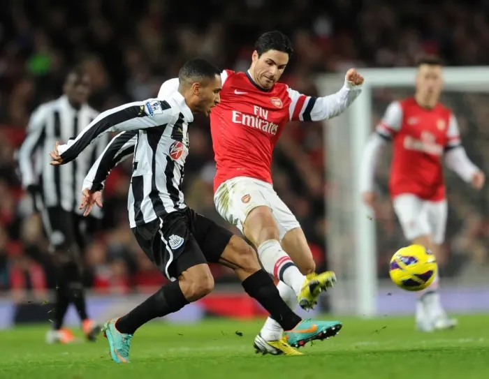 Framed Print : Mikel Arteta (Arsenal) Sylvain Marveaux (Newcastle). Arsenal 7: 3 Newcastle United Framed Print : Mikel Arteta (Arsenal) Sylvain Marveaux (Newcastle). Arsenal 7: 3 Newcastle United