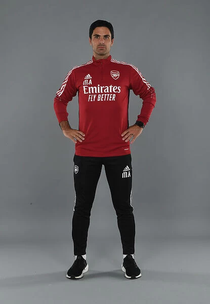 Mikel Arteta at Arsenal's 2021-22 First Team Photocall