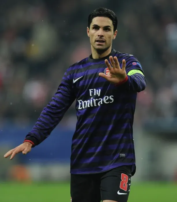Framed Print : Mikel Arteta: Arsenal's Commander in the Battle Against Bayern Munich (2012-13)