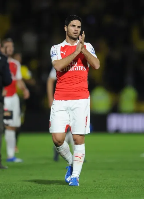 Framed Print : Mikel Arteta Celebrates with Arsenal Fans: Watford Victory (2015 / 16)