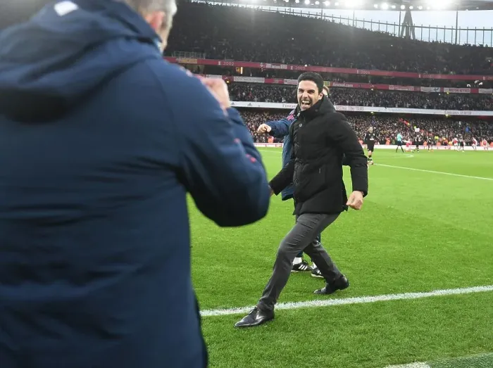 Framed Print : Mikel Arteta Celebrates Arsenal's Premier League Victory Over AFC Bournemouth