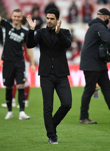 Mikel Arteta Celebrates Arsenal's Victory over Brighton & Hove Albion with Fans at Emirates Stadium (2020-21)