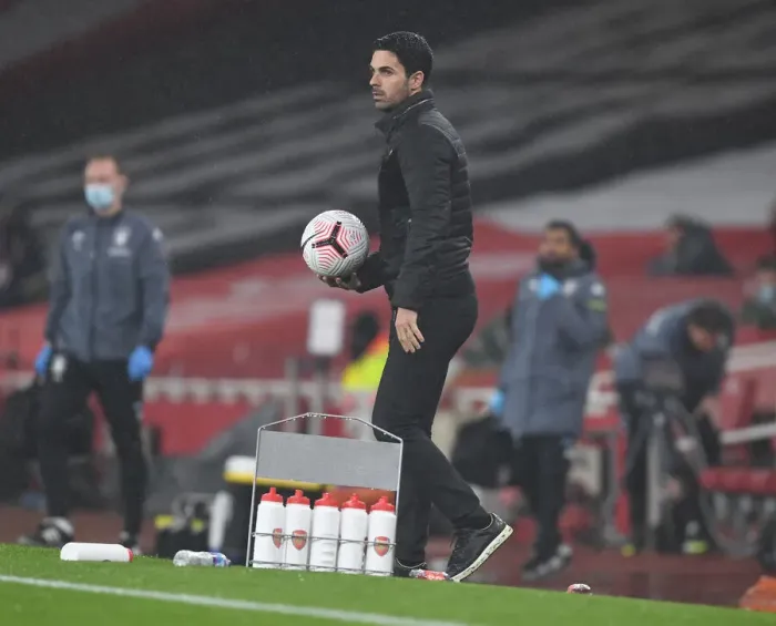 Framed Print : Mikel Arteta Guides Arsenal at Empty Emirates: Arsenal vs Aston Villa, Premier League 2020-21