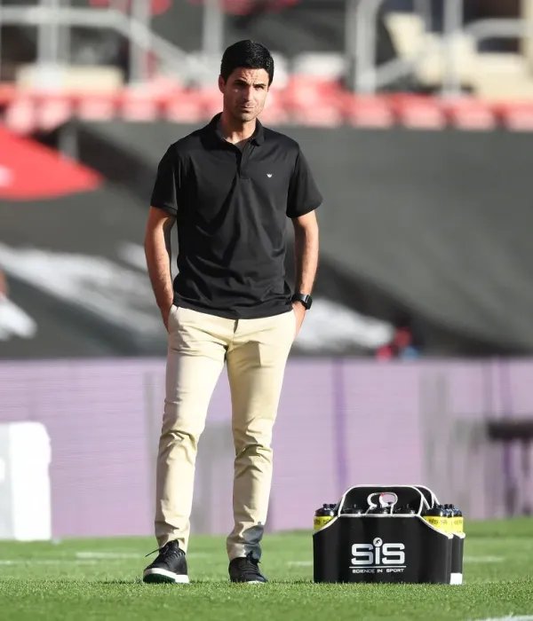 Framed Print : Mikel Arteta at the Helm: Arsenal vs. Southampton Clash (June 2020)