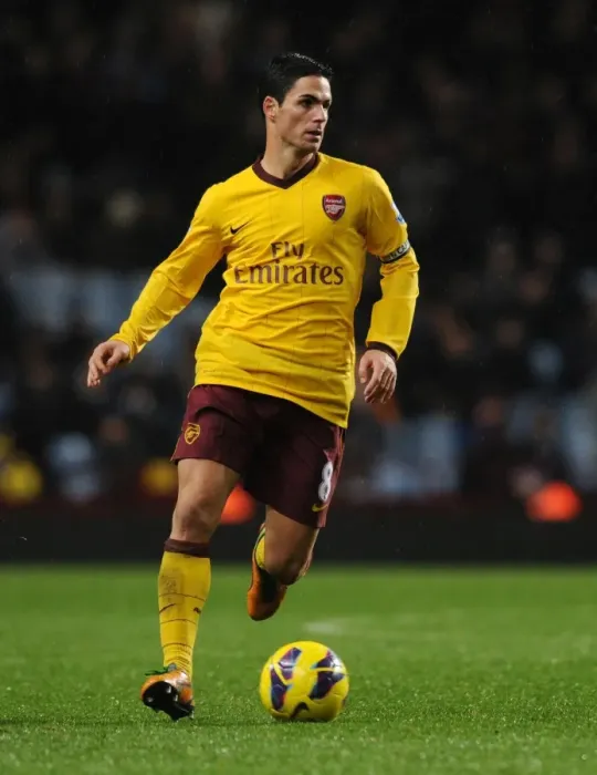 Framed Print : Mikel Arteta Leads Arsenal Against Aston Villa in Premier League Clash (2012-13) Framed Print : Mikel Arteta Leads Arsenal Against Aston Villa in Premier League Clash (2012-13)