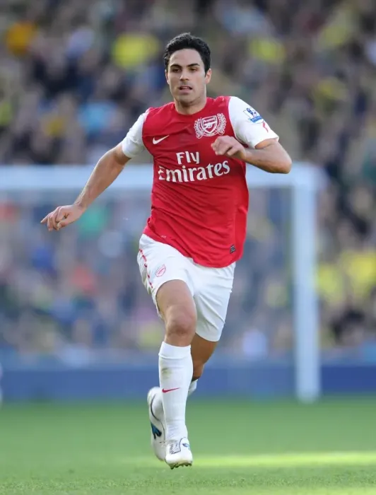 Framed Print : Mikel Arteta Leads Arsenal at Carrow Road, Norwich City (Premier League 2011-12)