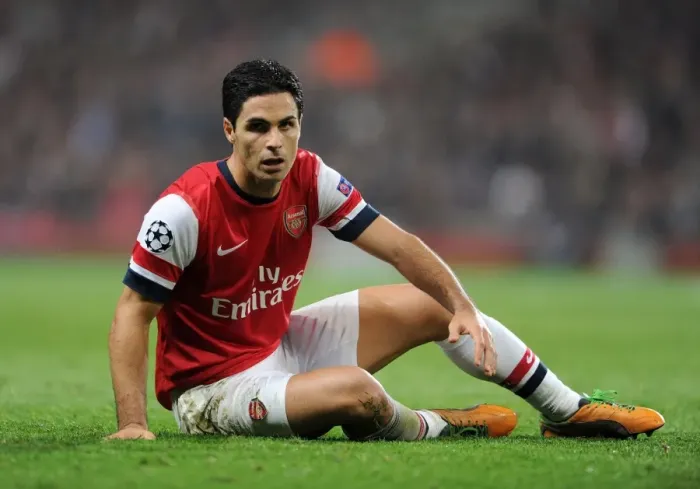 Framed Print : Mikel Arteta Leads Arsenal in Champions League Clash against Schalke 04 (2012) Framed Print : Mikel Arteta Leads Arsenal in Champions League Clash against Schalke 04 (2012)
