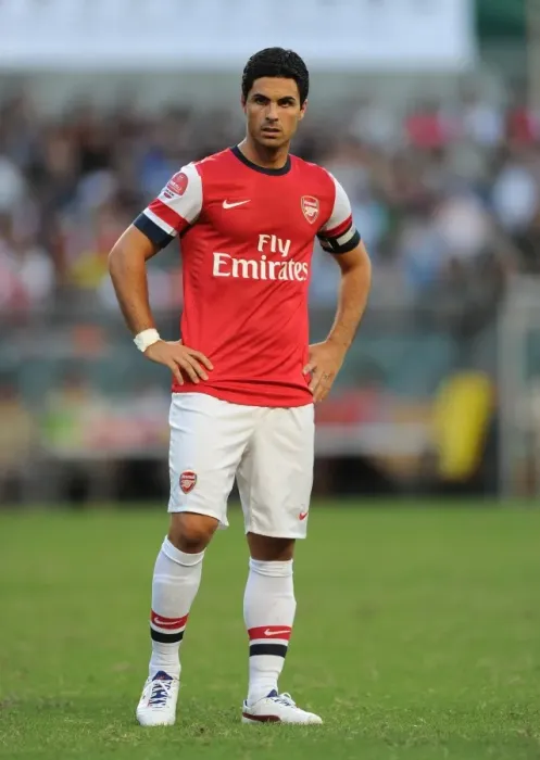 Framed Print : Mikel Arteta Leads Arsenal in Kitchee FC Clash (2012) Framed Print : Mikel Arteta Leads Arsenal in Kitchee FC Clash (2012)