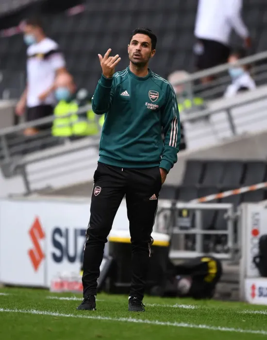 Framed Print : Mikel Arteta Leads Arsenal in Pre-Season Clash against MK Dons, 2020