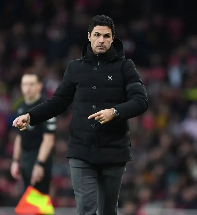 Framed Print : Mikel Arteta Leads Arsenal in Premier League Battle Against Brentford Framed Print : Mikel Arteta Leads Arsenal in Premier League Battle Against Brentford