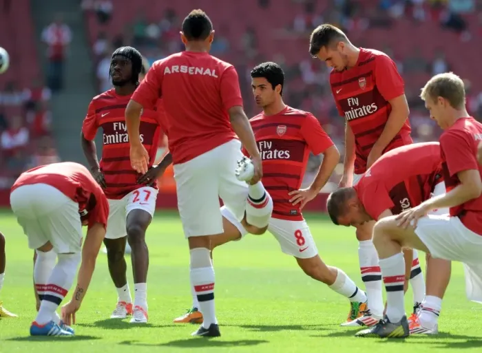Framed Print : Mikel Arteta Leads Arsenal to Victory: 6-1 Over Southampton in Barclays Premier League