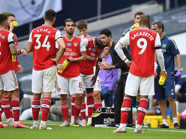 Mikel Arteta Motivates Arsenal Players During Tottenham Clash (Tottenham Hotspur vs Arsenal, Premier League 2019-20)
