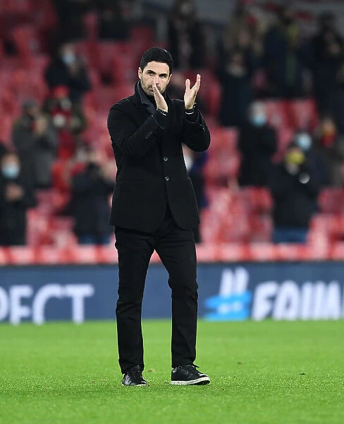 Mikel Arteta Pays Tribute to Empty Stands after Arsenal's Europa League Victory over Rapid Wien