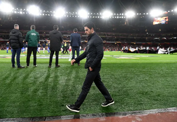 Framed Print : Mikel Arteta's Determined Focus Ahead of Arsenal's Europa League Clash Against Olympiacos