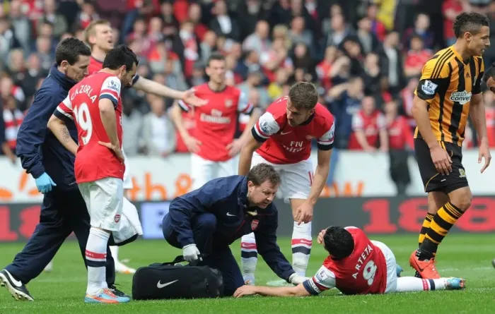 Framed Print : Mikel Arteta's Tooth-Shattering Moment: Aaron Ramsey and Colin Lewin's Reaction (Hull City vs Arsenal, 2014) Framed Print : Mikel Arteta's Tooth-Shattering Moment: Aaron Ramsey and Colin Lewin's Reaction (Hull City vs Arsenal, 2014)