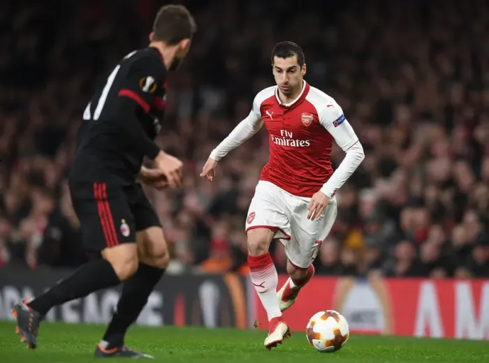 Framed Print : Mkhitaryan in Action: Arsenal vs AC Milan, UEFA Europa League 2017-18