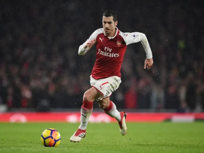 Framed Print : Mkhitaryan in Action: Arsenal vs Everton, Premier League 2017-18 Framed Print : Mkhitaryan in Action: Arsenal vs Everton, Premier League 2017-18