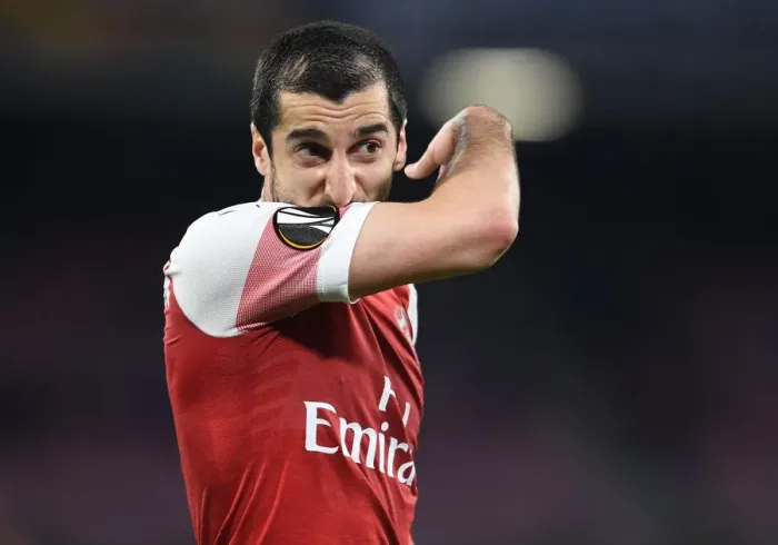 Framed Print : Mkhitaryan in Action: Arsenal's Europa League Battle at Napoli, 2019