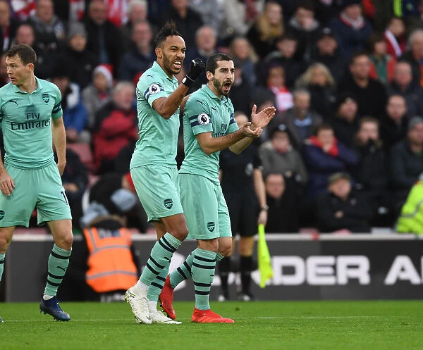 Mkhitaryan and Aubameyang Celebrate Arsenal's First Goal vs Southampton (December 2018)