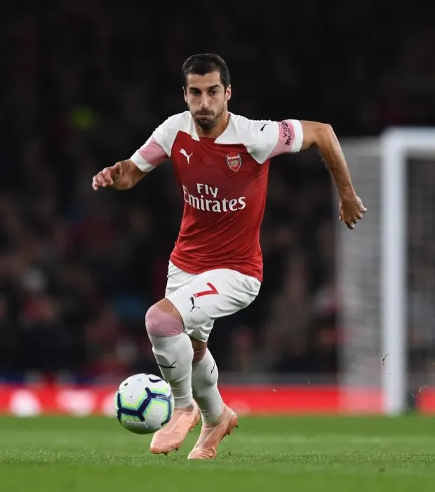 Framed Print : Mkhitaryan Shines: Arsenal's 3-1 Victory Over Leicester City in the Premier League Framed Print : Mkhitaryan Shines: Arsenal's 3-1 Victory Over Leicester City in the Premier League