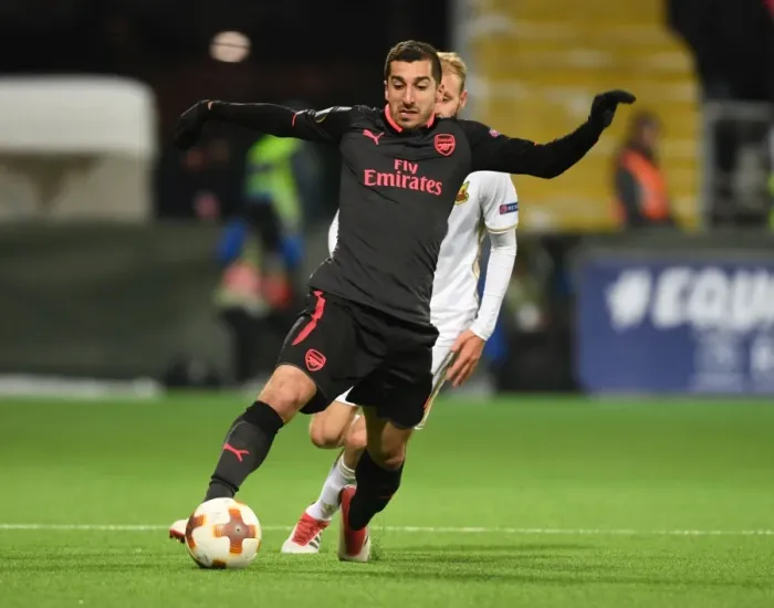 Framed Print : Mkhitaryan vs Edwards: Arsenal's Europa League Battle in Ostersund