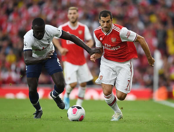 Mkhitaryan vs. Sanchez: A Premier League Rivalry Ignites - Arsenal vs. Tottenham (2019-20)