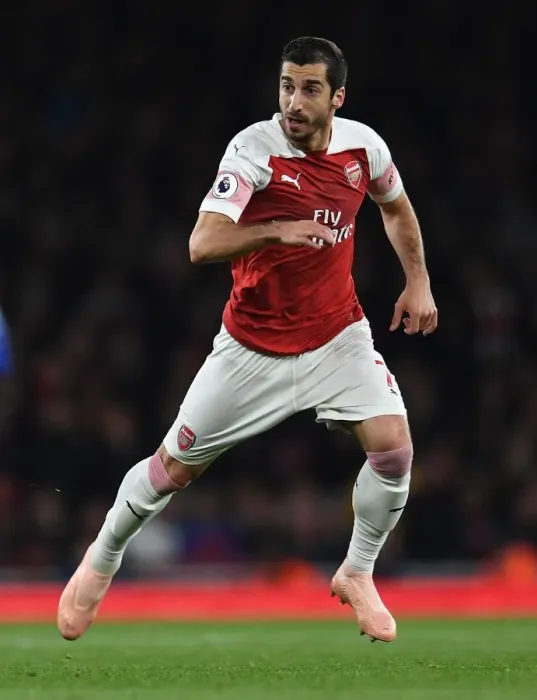 Framed Print : Mkhitaryan's Brilliance: Arsenal's 3-1 Premier League Victory Over Leicester City Framed Print : Mkhitaryan's Brilliance: Arsenal's 3-1 Premier League Victory Over Leicester City
