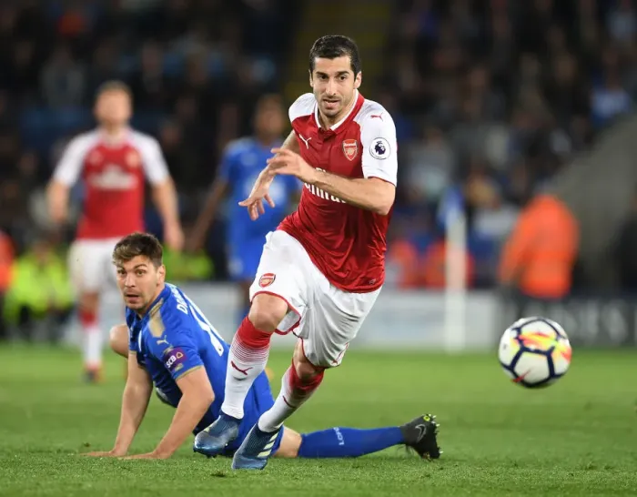 Framed Print : Mkhitaryan's Magic: Outsmarting Dragovic in Arsenal's Premier League Victory Framed Print : Mkhitaryan's Magic: Outsmarting Dragovic in Arsenal's Premier League Victory