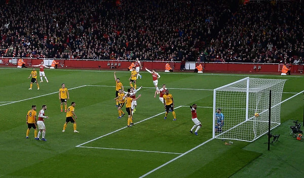 Mkhitaryan's Strike: Arsenal's Triumph Over Wolverhampton Wanderers in the Premier League 2018-19