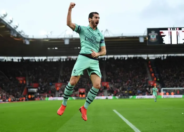 Framed Print : Mkhitaryan's Stunner: Arsenal's Winning Goal Against Southampton (2018-19)