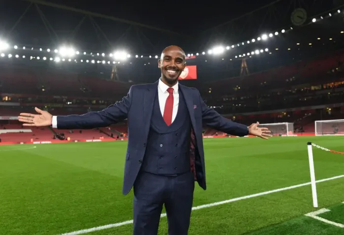 Framed Print : Mo Farah at Arsenal vs Manchester United, Premier League 2017-18 Framed Print : Mo Farah at Arsenal vs Manchester United, Premier League 2017-18