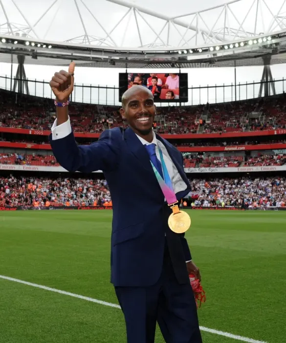 Framed Print : Mo Farah and Family Celebrate Arsenal's Victory over Swansea City in the Premier League