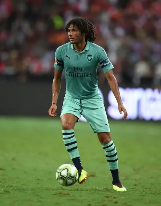 Framed Print : Mohamed Elneny in Action: Arsenal vs. Paris Saint-Germain, 2018 International Champions Cup, Singapore Framed Print : Mohamed Elneny in Action: Arsenal vs. Paris Saint-Germain, 2018 International Champions Cup, Singapore