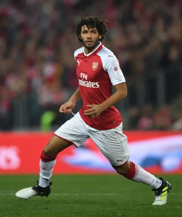 Framed Print : Mohamed Elneny: In Action for Arsenal Against Western Sydney Wanderers (2017-18)