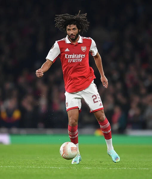 Mohamed Elneny in Action: Arsenal's Midfield Maestro Shines in Europa League Clash Against FC Zurich