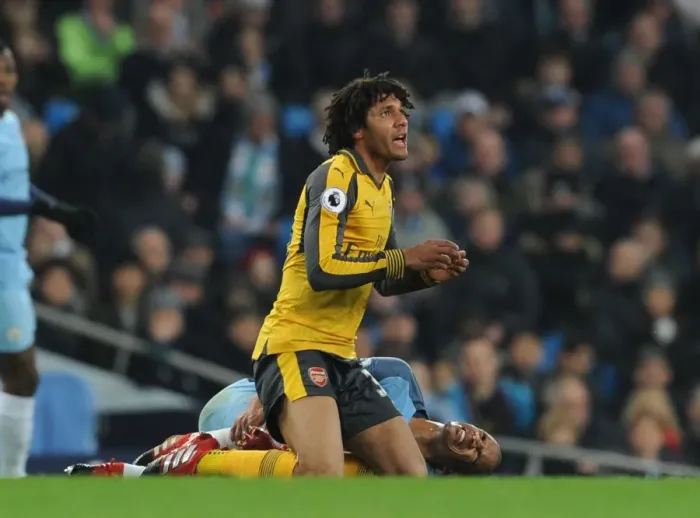 Framed Print : Mohamed Elneny in Action: Manchester City vs Arsenal (2016-17) - Premier League Clash Framed Print : Mohamed Elneny in Action: Manchester City vs Arsenal (2016-17) - Premier League Clash