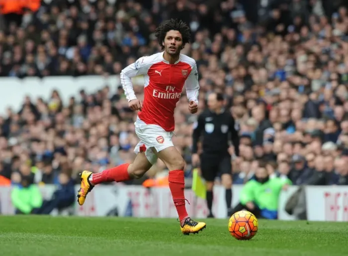 Framed Print : Mohamed Elneny: Arsenal Midfielder Faces Off Against Tottenham Hotspur (2015-16)