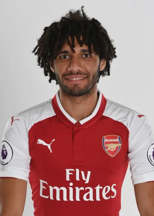 Framed Print : Mohamed Elneny at Arsenal Team Photocall (2017-18)