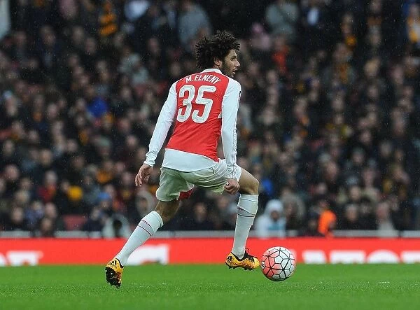 Mohamed Elneny in FA Cup Action: Arsenal vs. Hull City, 2016