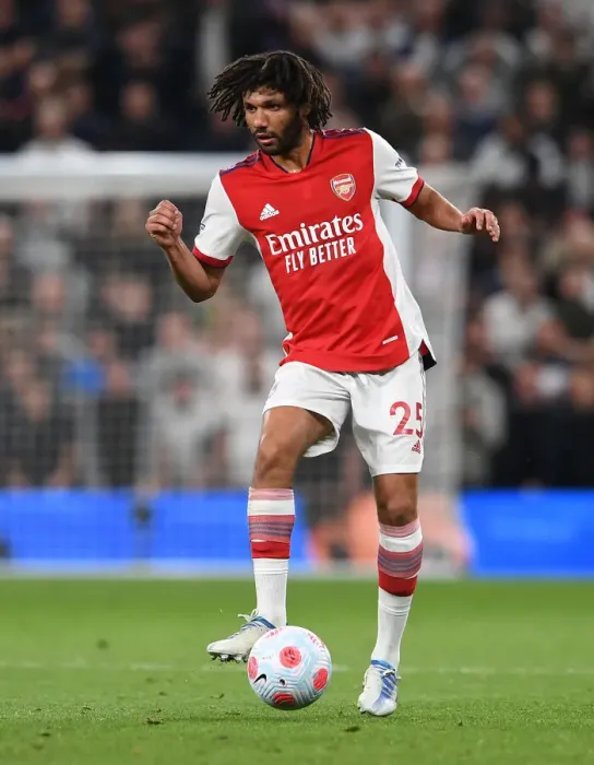Framed Print : Mohamed Elneny Focused: Arsenal vs. Tottenham Hotspur, Premier League 2021-22