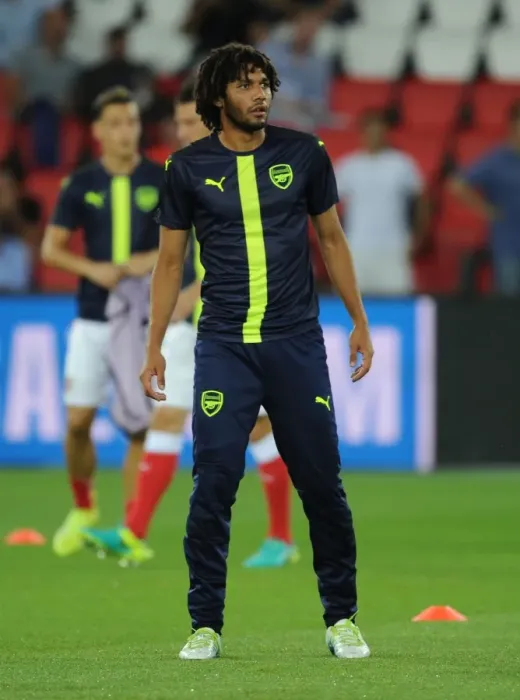 Framed Print : Mohamed Elneny Gears Up for Paris Saint-Germain vs Arsenal UCL Showdown, 2016