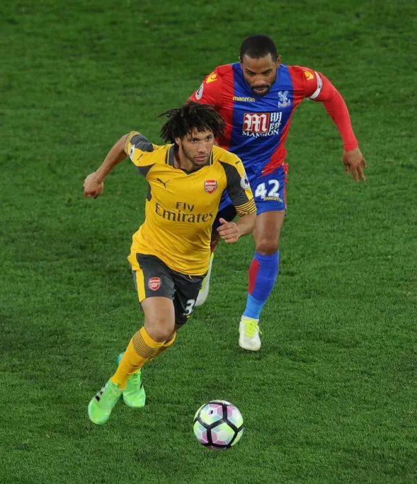 Framed Print : Mohamed Elneny vs. Jason Puncheon: A Midfield Battle at Selhurst Park - Arsenal vs. Crystal Palace, Premier League 2016-17 Framed Print : Mohamed Elneny vs. Jason Puncheon: A Midfield Battle at Selhurst Park - Arsenal vs. Crystal Palace, Premier League 2016-17