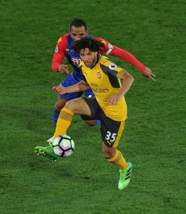 Framed Print : Mohamed Elneny vs. Jason Puncheon: A Midfield Battle at Selhurst Park - Crystal Palace vs. Arsenal, Premier League 2016-17