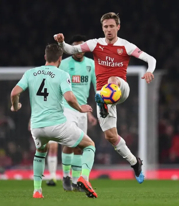 Framed Print : Monreal under Pressure: Arsenal vs. Bournemouth, Premier League 2018-19 Framed Print : Monreal under Pressure: Arsenal vs. Bournemouth, Premier League 2018-19