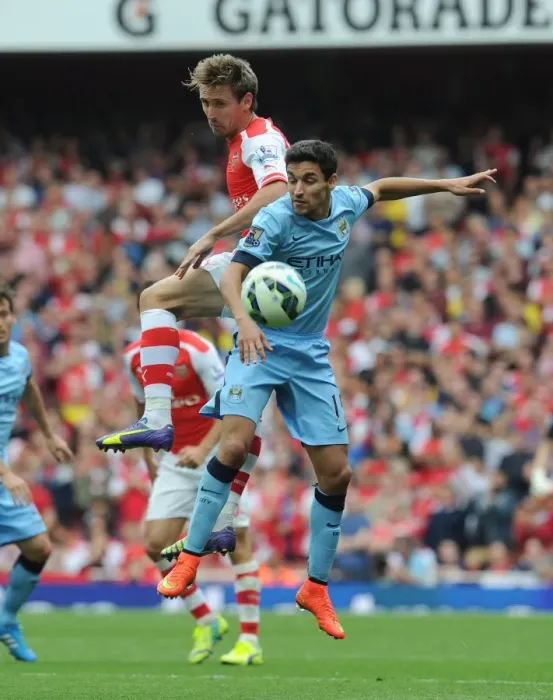 Framed Print : Monreal vs Navas: Clash at the Emirates - Arsenal vs Manchester City, Premier League 2014-15