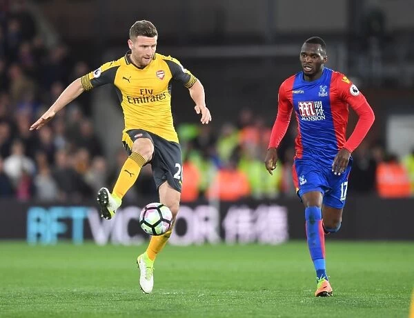 Mustafi Outsmarts Benteke: Arsenal's Defensive Masterclass vs Crystal Palace, Premier League 2016-17