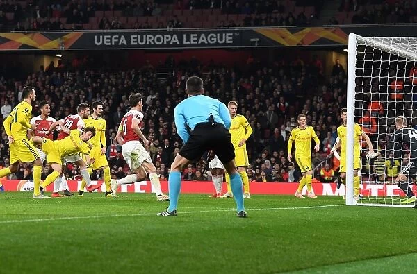 Mustafi Scores the Winning Goal: Arsenal Triumphs in Europa League Clash against BATE Borisov